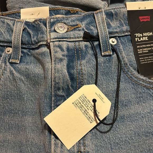 Levi’s 70's High Flare Women's Jeans - Picture 13 of 15